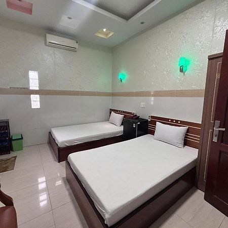 Khach San Kim Hung 2 Hotell Bac Lieu Exteriör bild