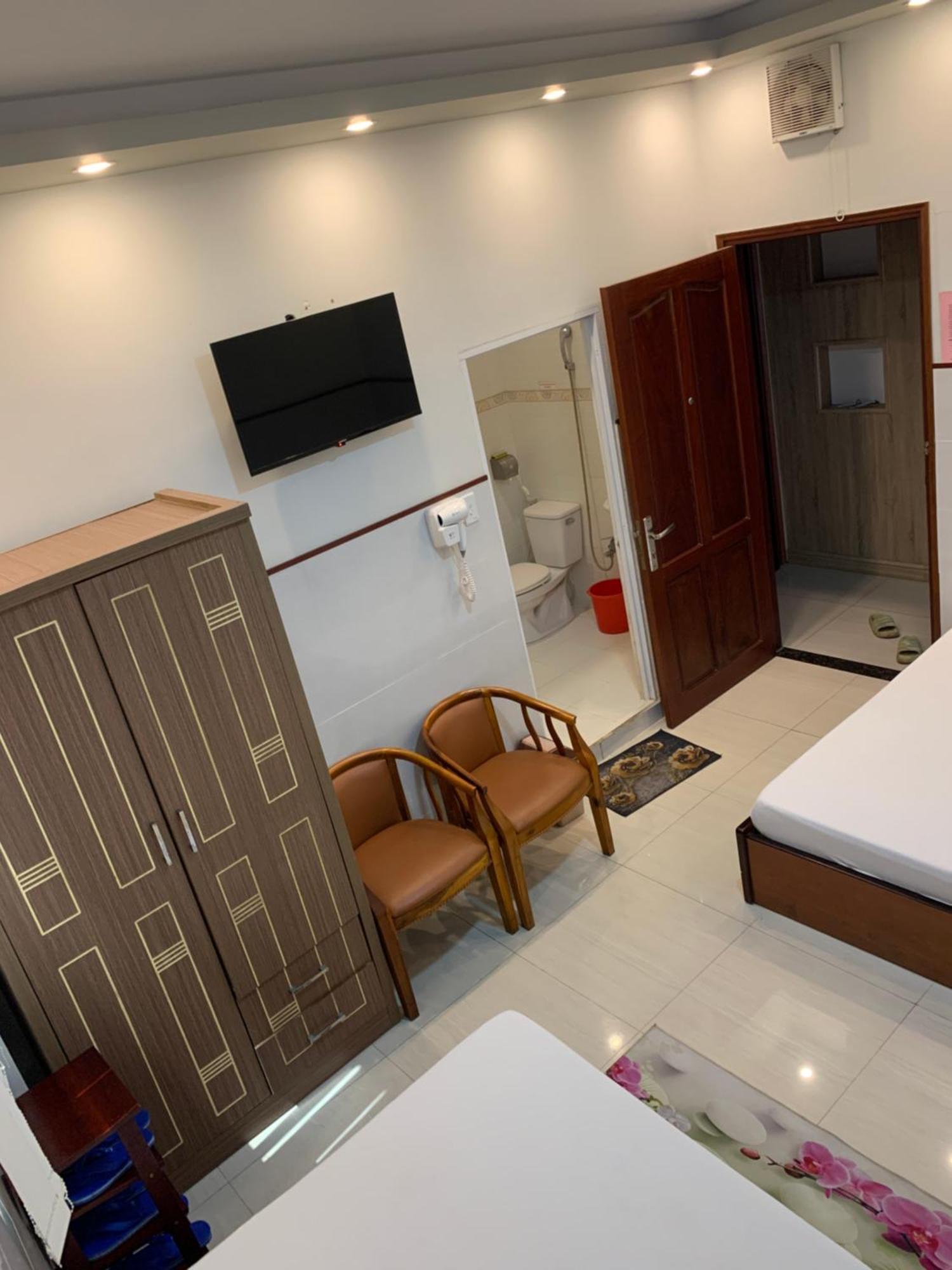 Khach San Kim Hung 2 Hotell Bac Lieu Exteriör bild