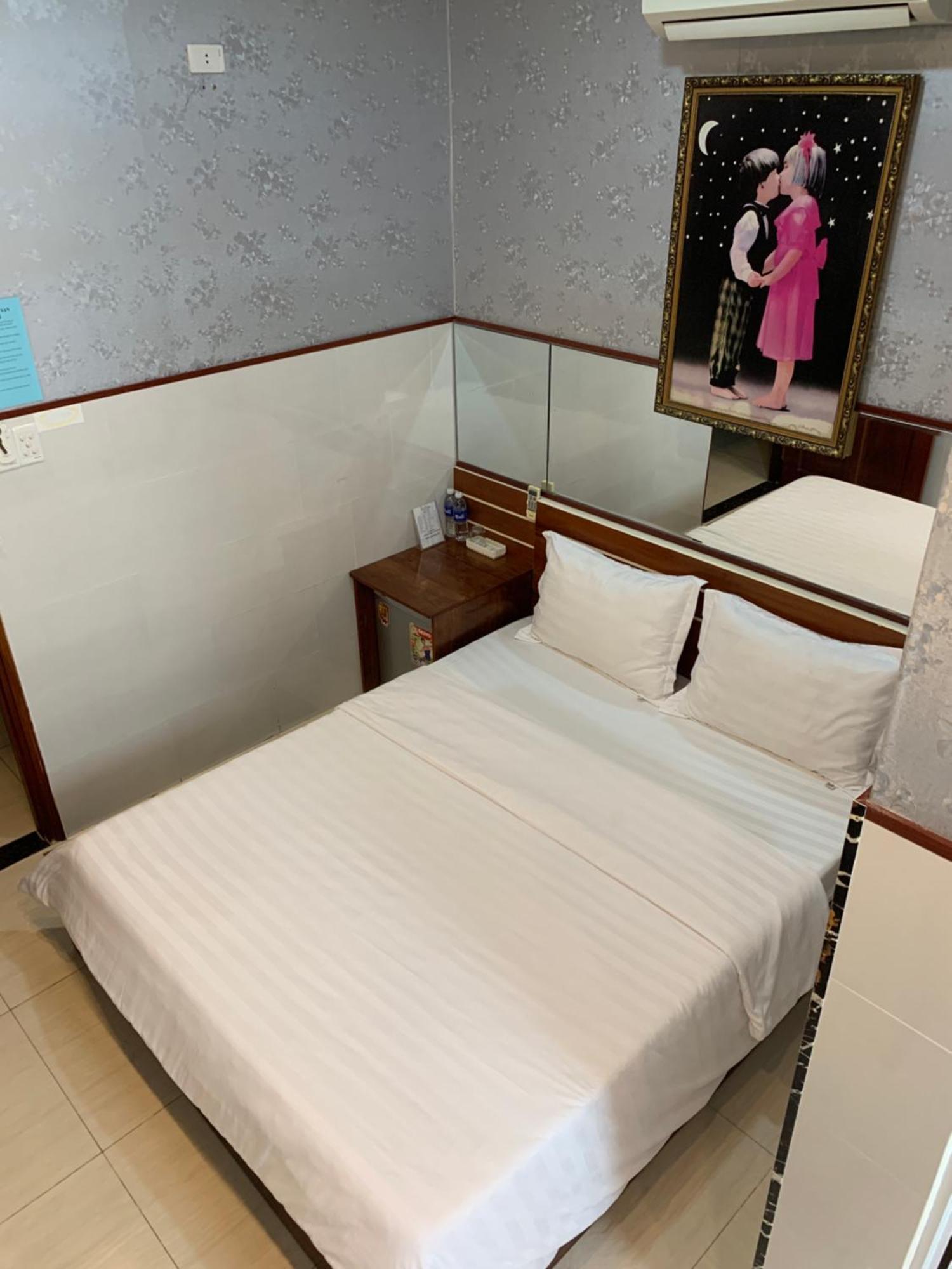 Khach San Kim Hung 2 Hotell Bac Lieu Exteriör bild