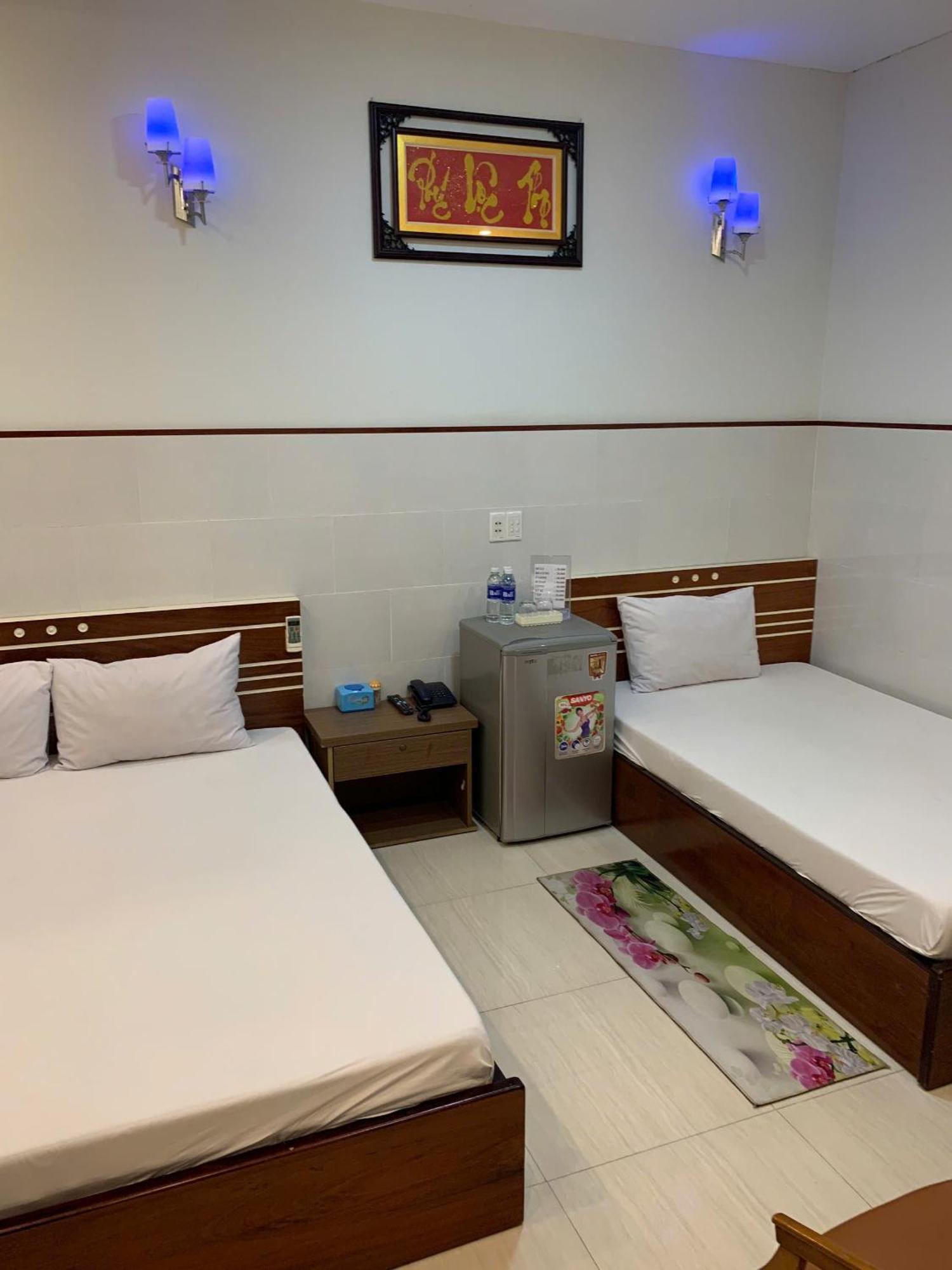 Khach San Kim Hung 2 Hotell Bac Lieu Exteriör bild